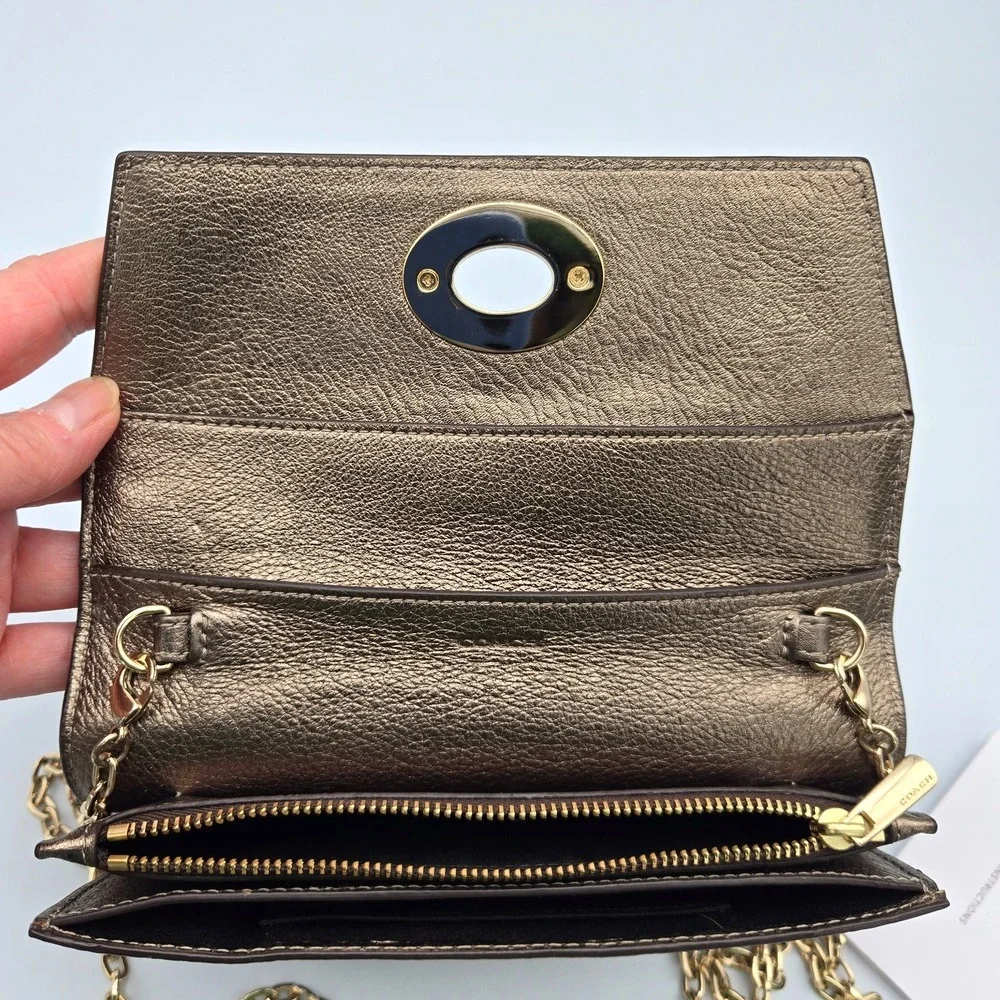 Coach Gold Metallic‎ Leather Clutch Purse Bag Chain Strap Cocktail Party Dressy